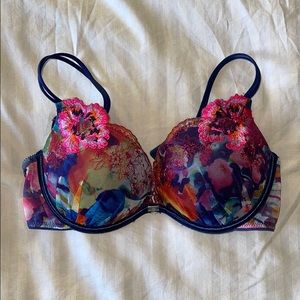 Victoria’s Secret Push Up Bra